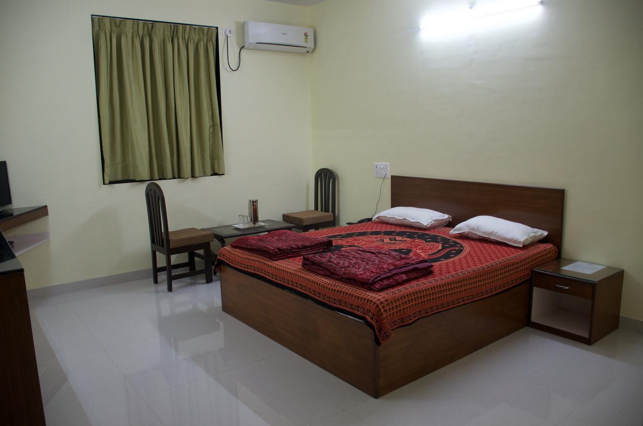 Hira Laxmi Residency Hotel Alibag Luaran gambar